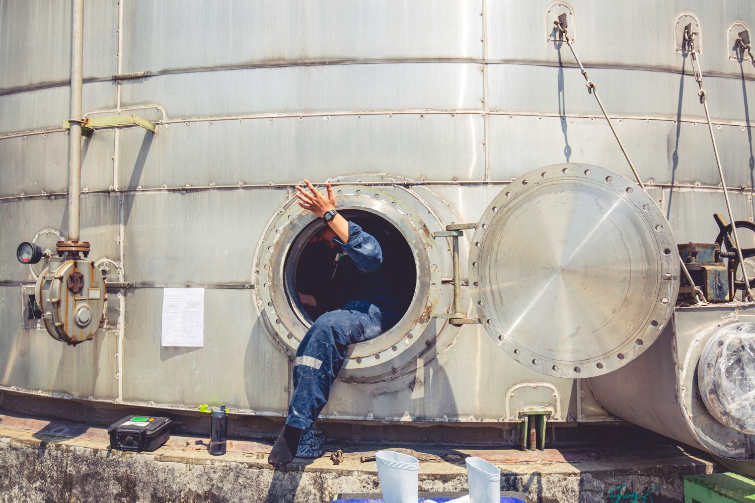 Confined space tank entry